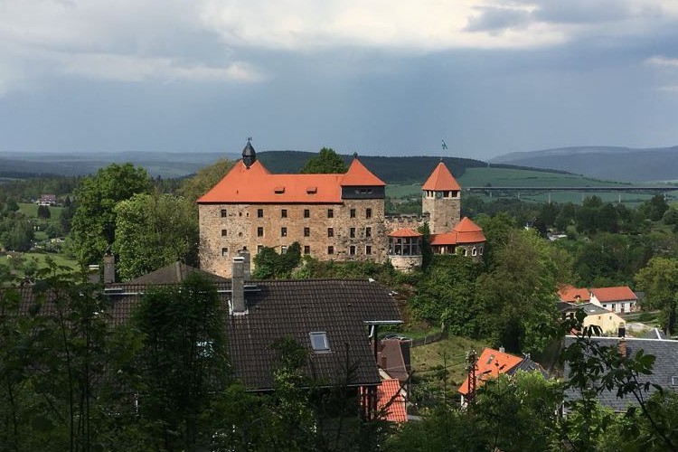Andrea Kubowicz - geführte Touren in und rund um die Goethe- und Universitätsstadt Ilmenau im schönen Thüringer Wald Andrea Kubowicz - geführte Touren in und rund um die Goethe- und Universitätsstadt Ilmenau im schönen Thüringer Wald