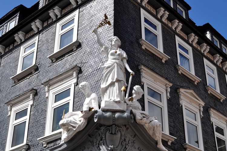 Andrea Kubowicz - geführte Touren in und rund um die Goethe- und Universitätsstadt Ilmenau im schönen Thüringer Wald Andrea Kubowicz - geführte Touren in und rund um die Goethe- und Universitätsstadt Ilmenau im schönen Thüringer Wald